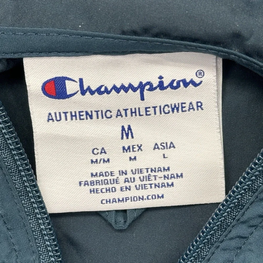 Champion V1012 Size Medium 549902 Packable Hooded Polyester Windbreaker Jacket